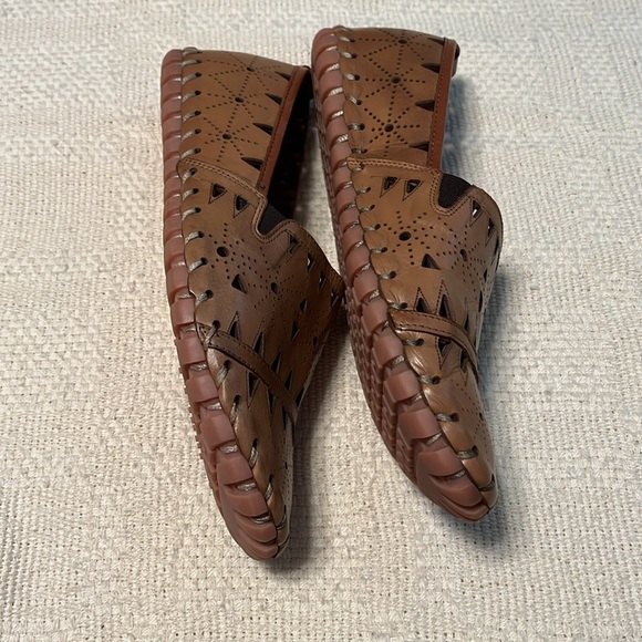 Leather Spring Step Slip-on Shoes - Picture 3 of 6